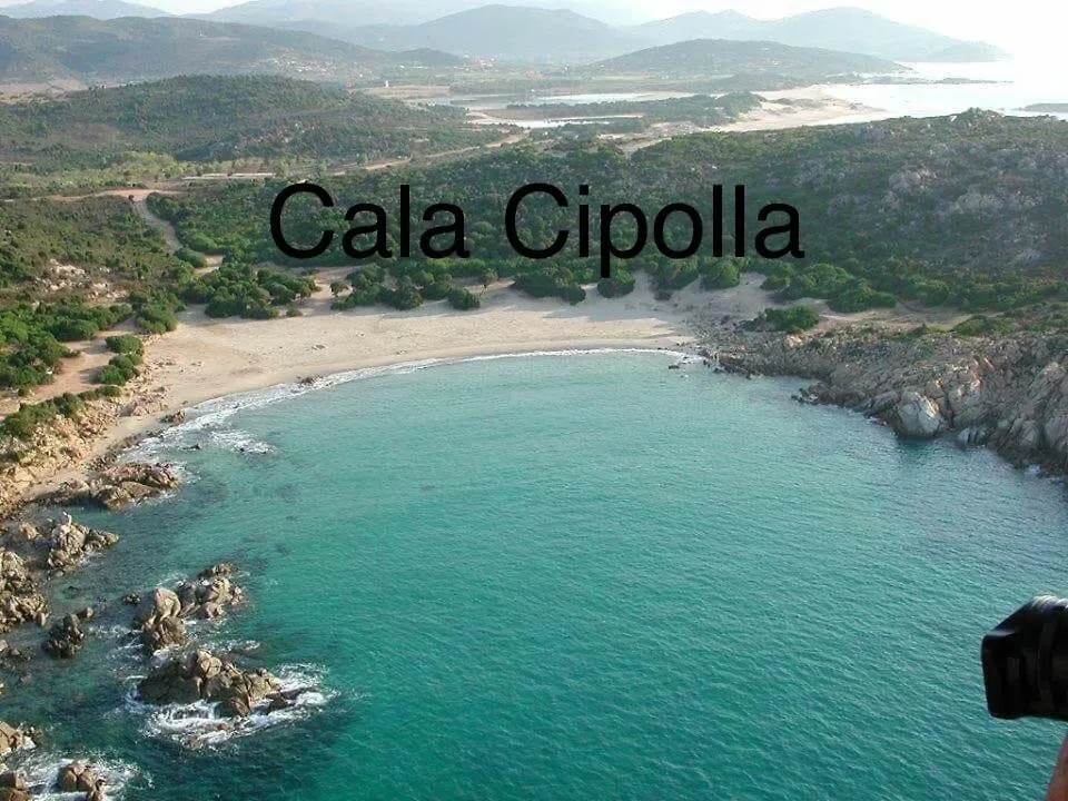 L'Oasi Di Chia Bed & Breakfast