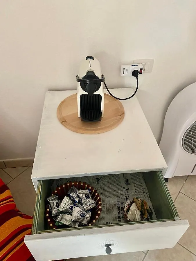 L'Oasi Di Chia Bed & Breakfast