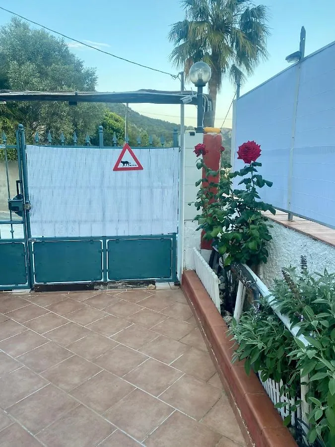 L'Oasi Di Chia Bed & Breakfast