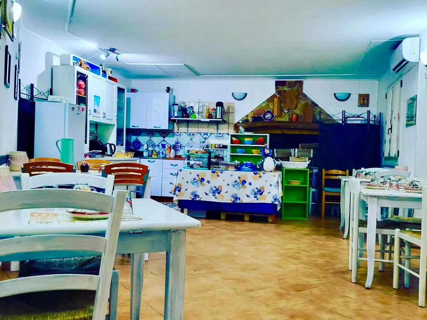 L'Oasi Di Chia Bed & Breakfast
