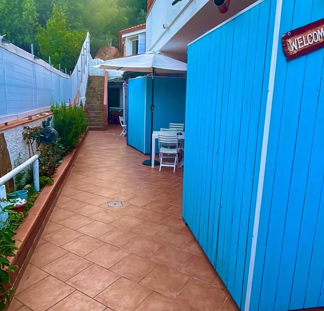 L'Oasi Di Chia Bed & Breakfast