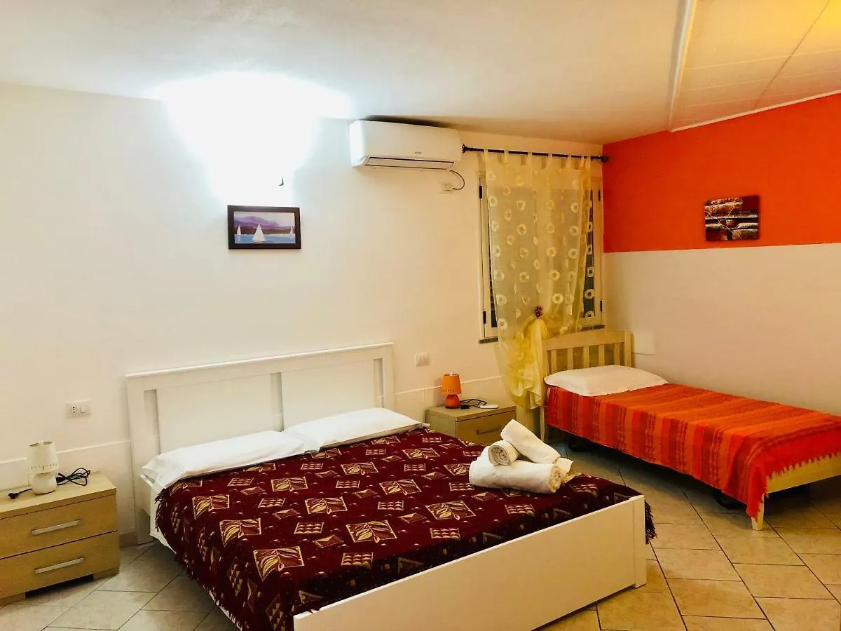 L'Oasi Di Chia Bed & Breakfast