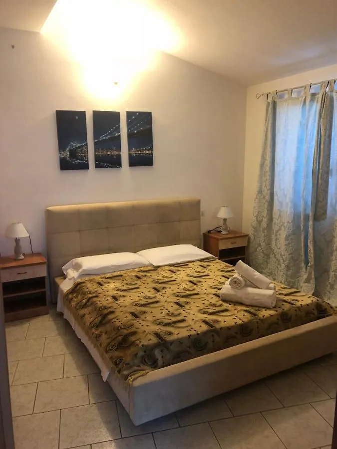 L'Oasi Di Chia Bed & Breakfast Italy